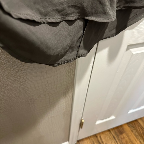 Lush high low tunic olive green size medium! NWOT - Picture 4 of 4